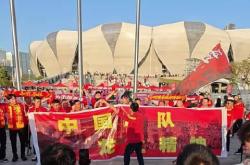 包含武磊打破进球荒，巴黎圣日耳曼球迷集体高唱助威的词条